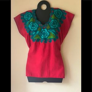 Blusa Bordada Floral Color Rojo (Medium) !